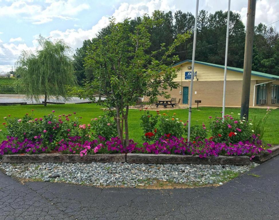 Americas Best Value Inn Heflin Dış mekan fotoğraf